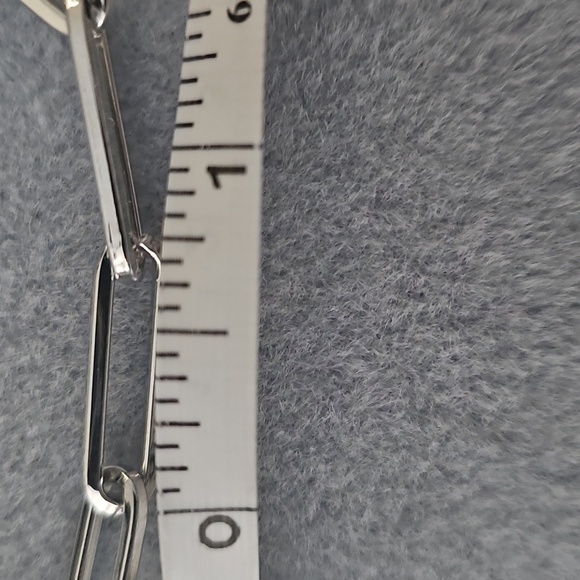 Hollywood Sensation Silver Plated Paperclip Chain Link Necklace - Picture 4 of 4